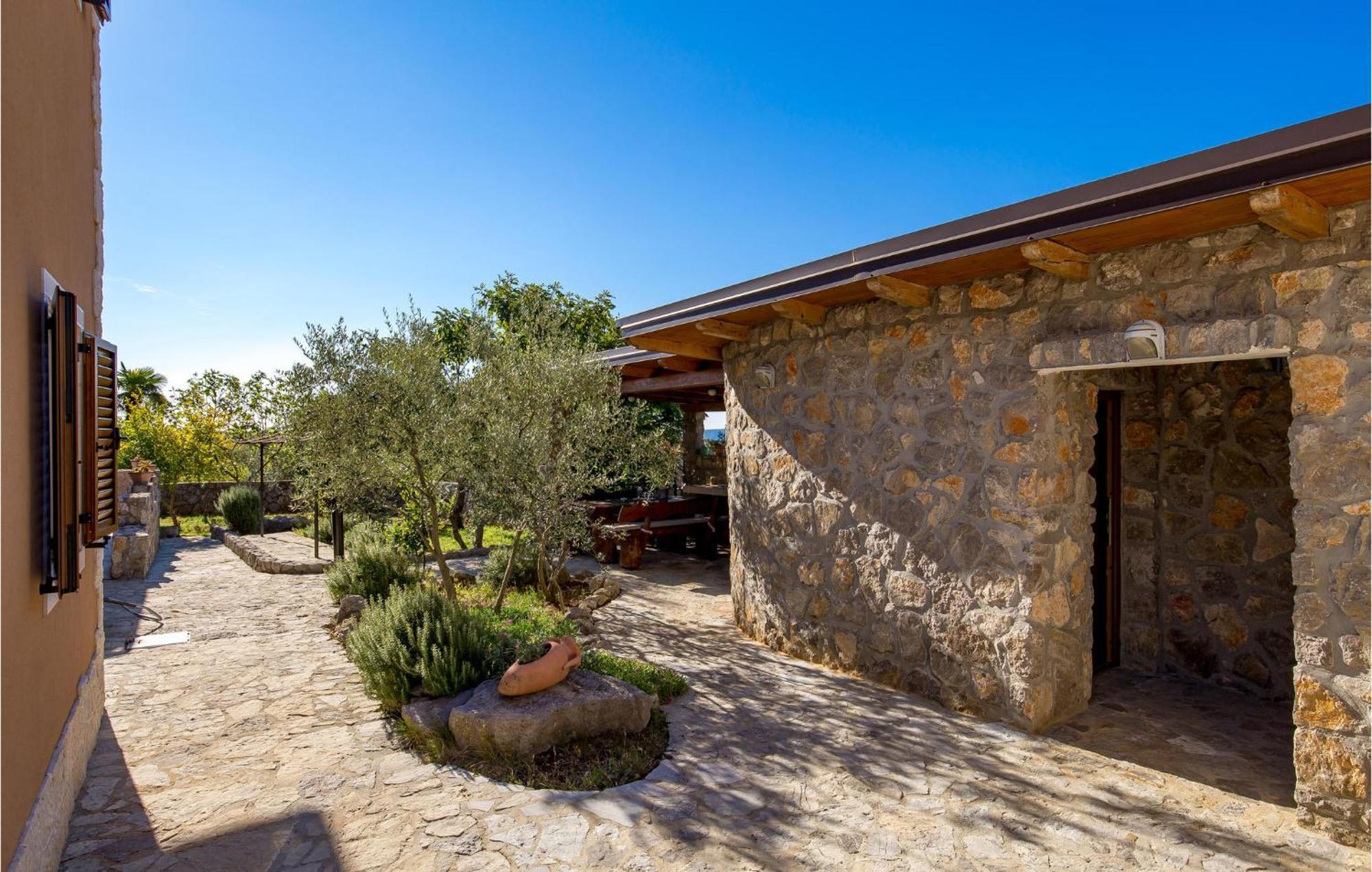 Gorgeous Home In Zgaljici With Sauna Exterior photo